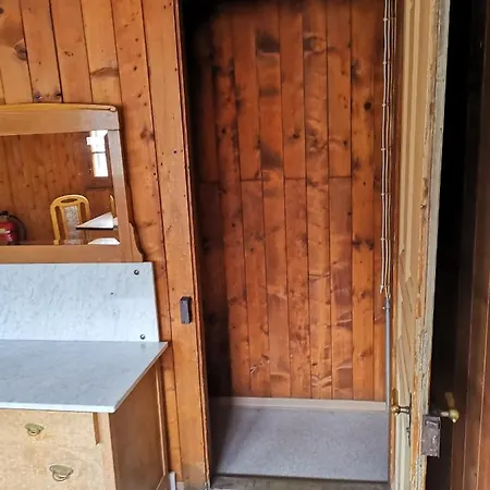 ホステル Berg - Huette Beim H O T E L Bahnhof