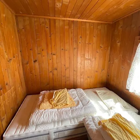 Auberge de jeunesse Berg - Huette Beim H O T E L Bahnhof Ausserberg