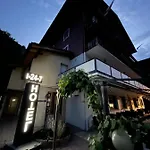 Berg - Huette Beim H O T E L Bahnhof * Ausserberg