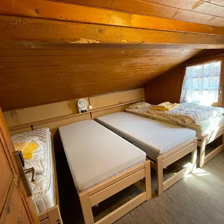 Berg - Huette Beim H O T E L Bahnhof Hostel