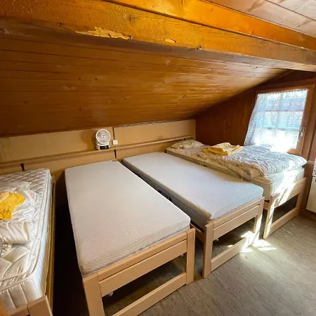 Berg - Huette Beim H O T E L Bahnhof