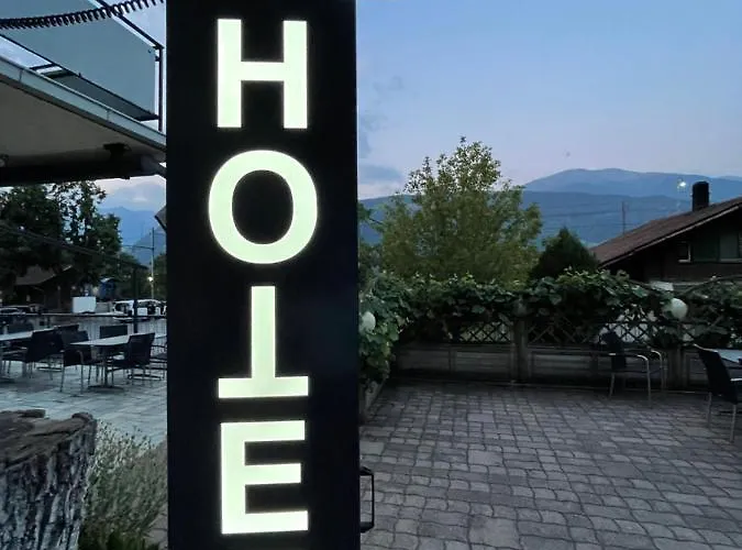 Berg - Huette Beim H O T E L Bahnhof *